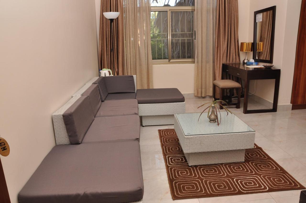 Garr Hotel Кигали Екстериор снимка